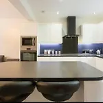 The Light House Entire Luxury 3 Bedrooms *