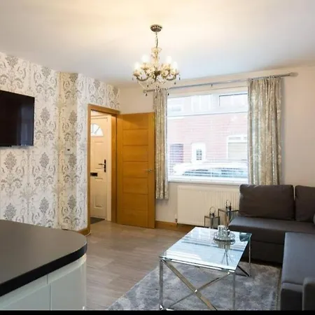 The Light House Entire Luxury 3 Bedrooms *
