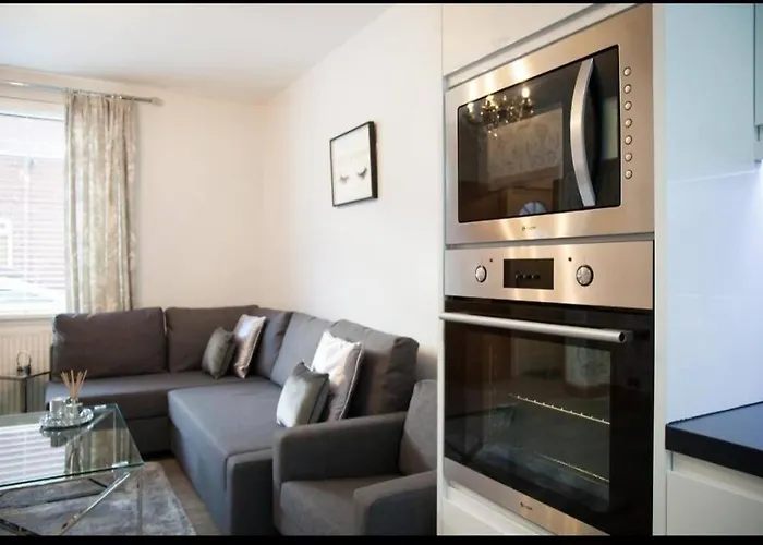 The Light House Entire Luxury 3 Bedrooms