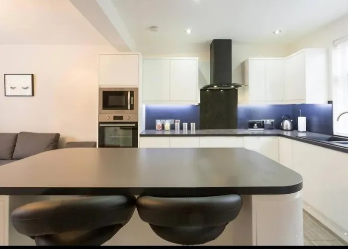 The Light House Entire Luxury 3 Bedrooms *